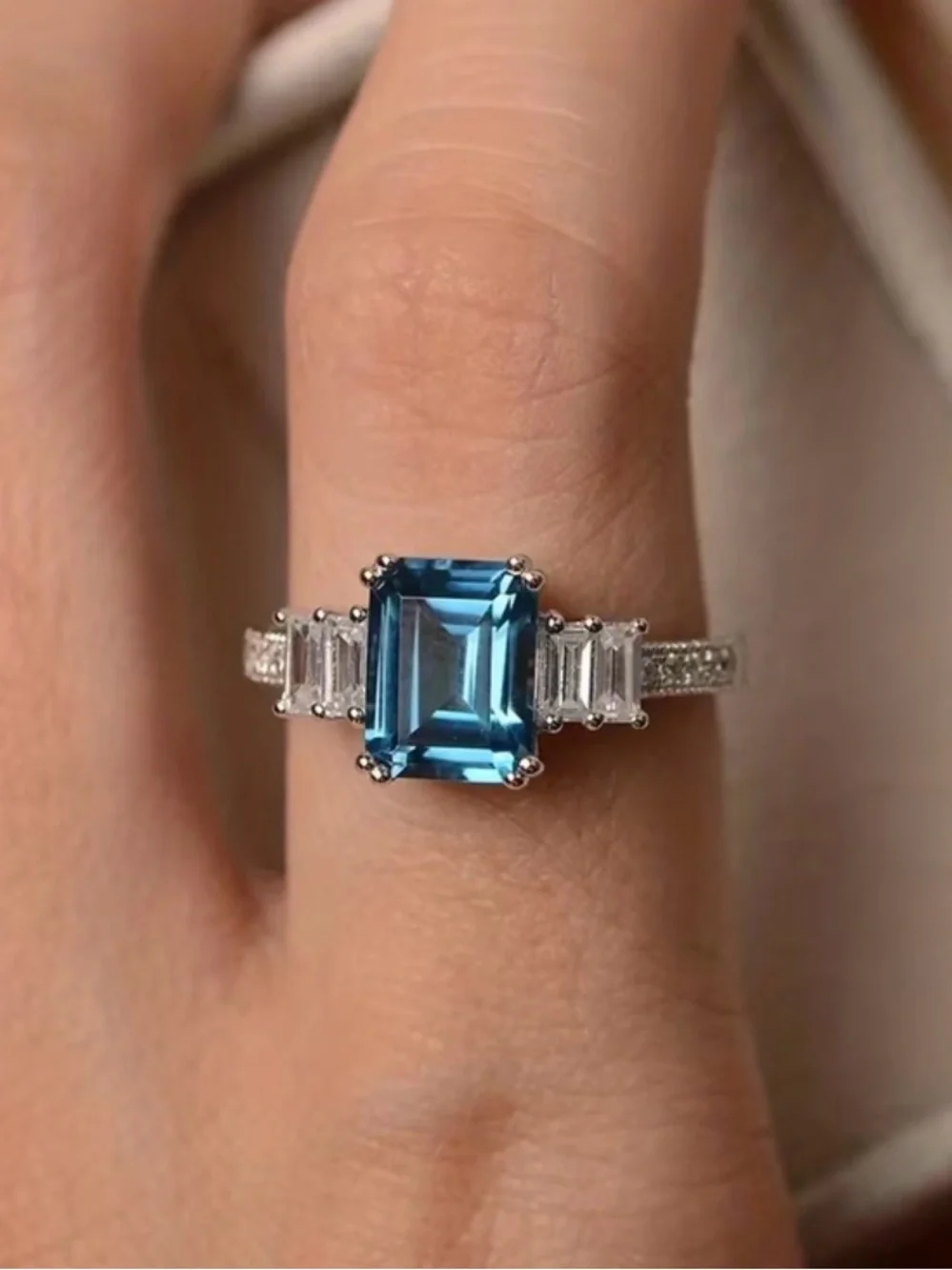 White Gold Sapphire Emerald-Cut Gemstone Ring with Accent Stones